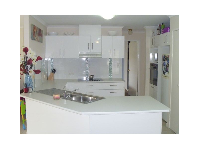 17 Crozier Cres, Meadowbrook QLD 4131