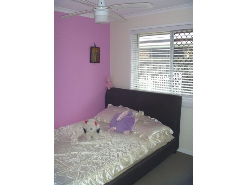 17 Crozier Cres, Meadowbrook QLD 4131