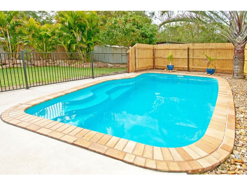 30 Ivanhoe Drive, Bethania QLD 4205