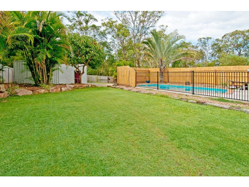 30 Ivanhoe Drive, Bethania QLD 4205