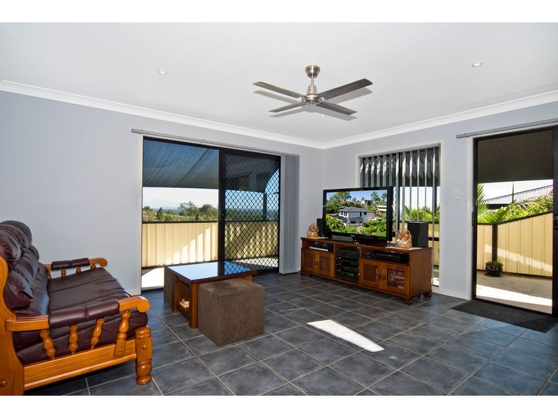 57 Overland Drive, Edens Landing QLD 4207