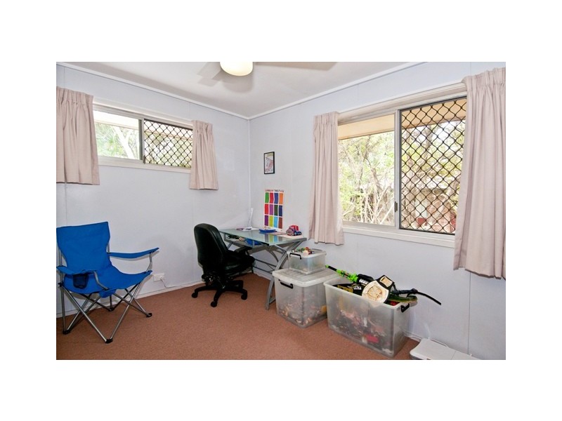 37 Keyes Street, Loganlea QLD 4131