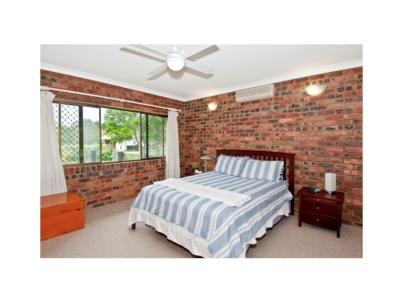 Buccan QLD 4207