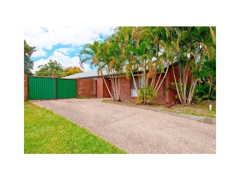 16 Trulson Dr, Crestmead QLD 4132