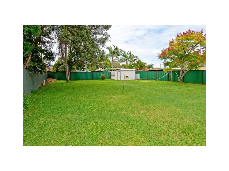 16 Trulson Dr, Crestmead QLD 4132