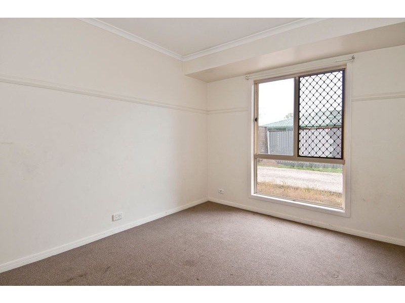 16 Trulson Dr, Crestmead QLD 4132
