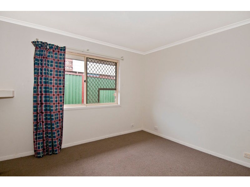 16 Trulson Dr, Crestmead QLD 4132