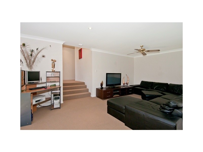 42 Katrina Cres, Waterford West QLD 4133