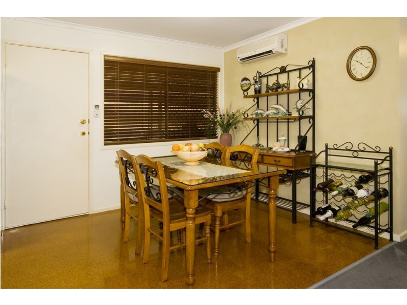 7 Robert Street, Loganlea QLD 4131