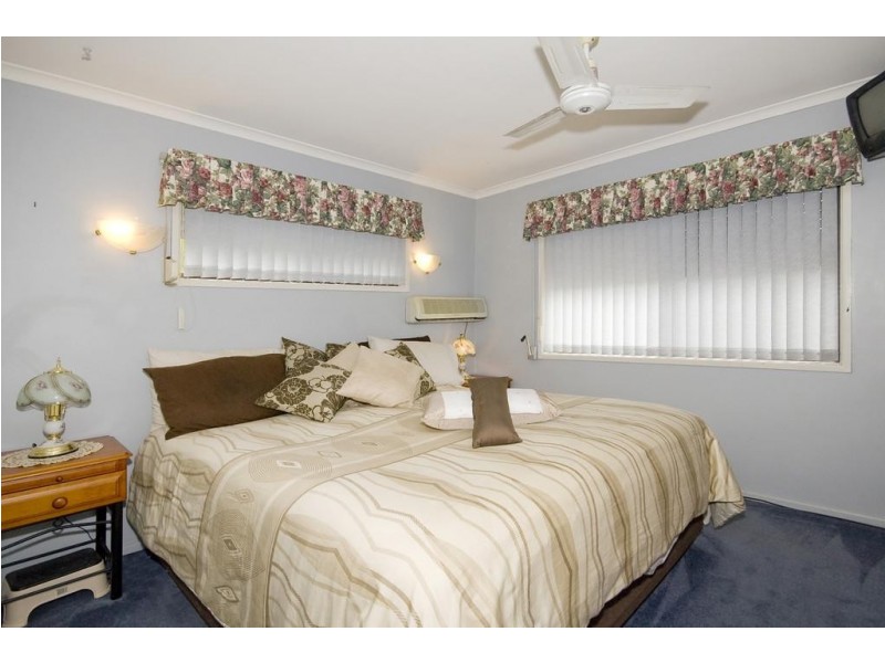 7 Robert Street, Loganlea QLD 4131