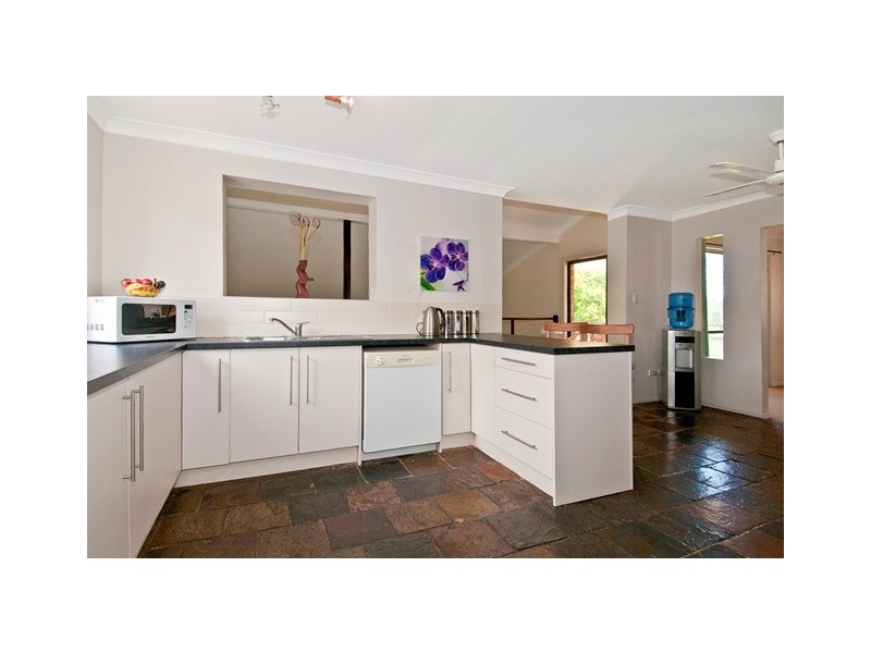 42 Katrina Cres, Waterford West QLD 4133