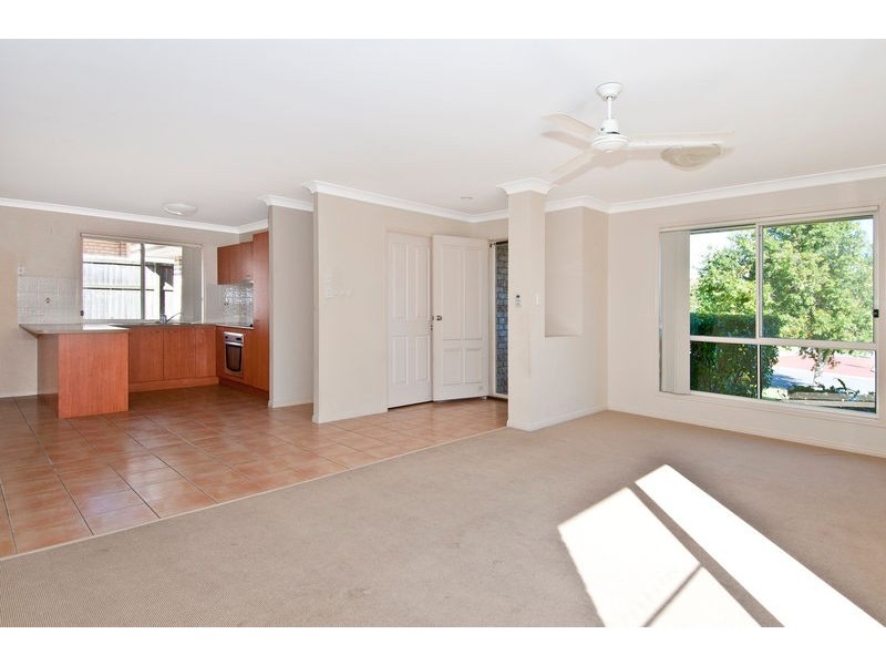 16 Rachel Drive, Crestmead QLD 4132