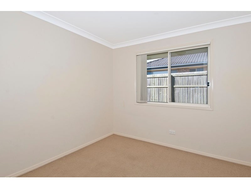 16 Rachel Drive, Crestmead QLD 4132