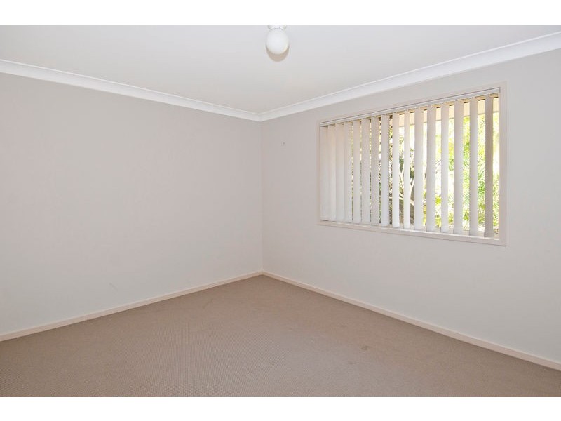 26 Pidgeon Blvd, Crestmead QLD 4132