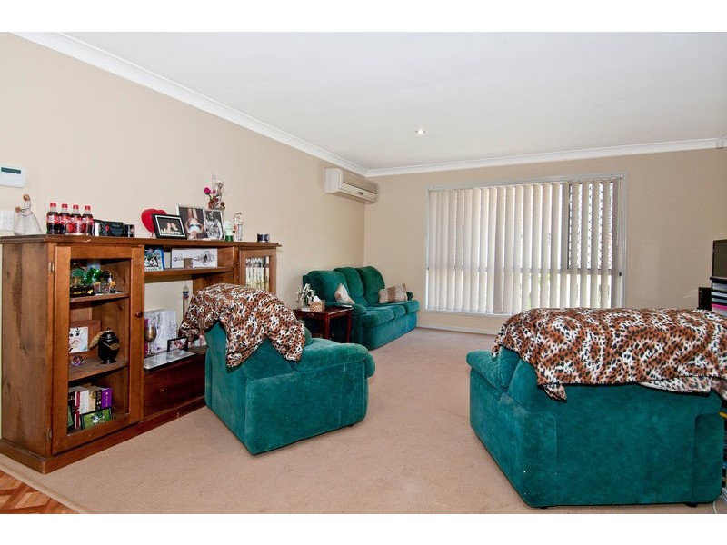 35 Kummara Road, Edens Landing QLD 4207