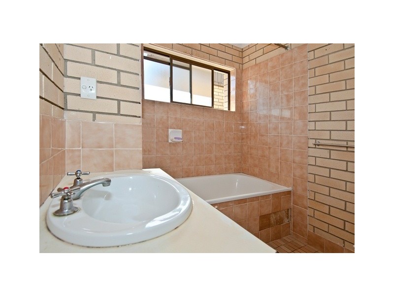 10/8 Prince Street, Logan Central QLD 4114