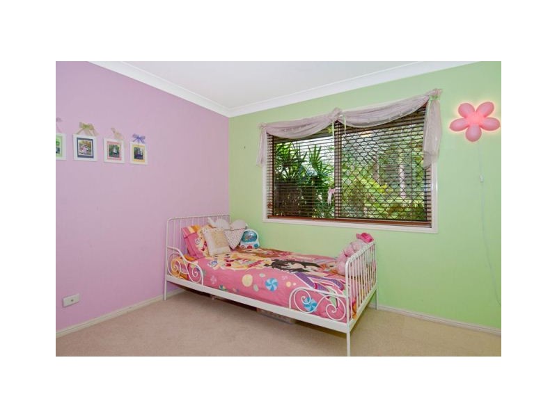 3 Hochtief Ct, Edens Landing QLD 4207