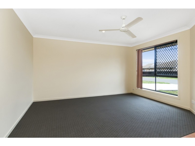 3 Lake Cooroibah Street, Logan Reserve QLD 4133