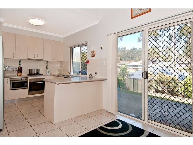 34 Carnarvon Cres, Waterford QLD 4133