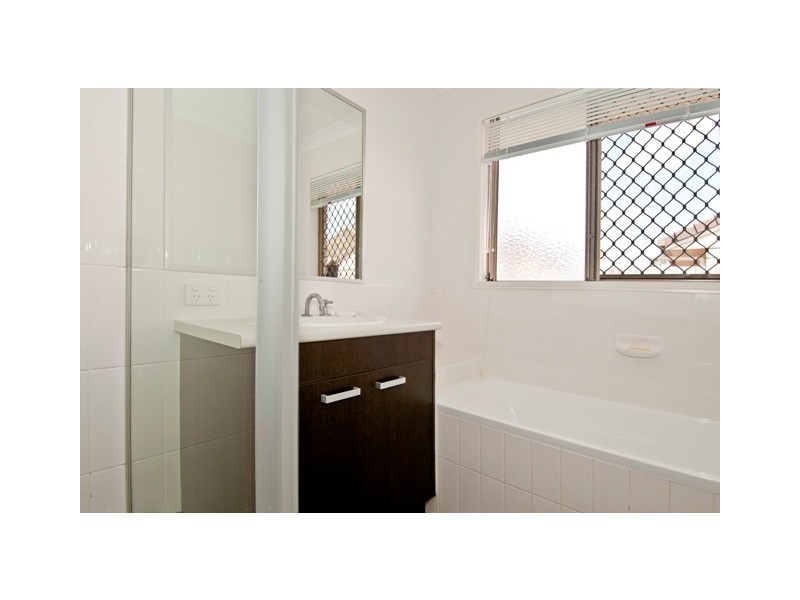 61 Lakeview Dr, Logan Reserve QLD 4133