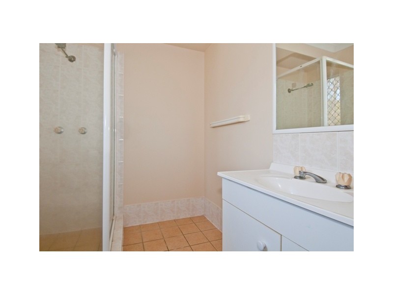 39 Paddies Cres, Crestmead QLD 4132