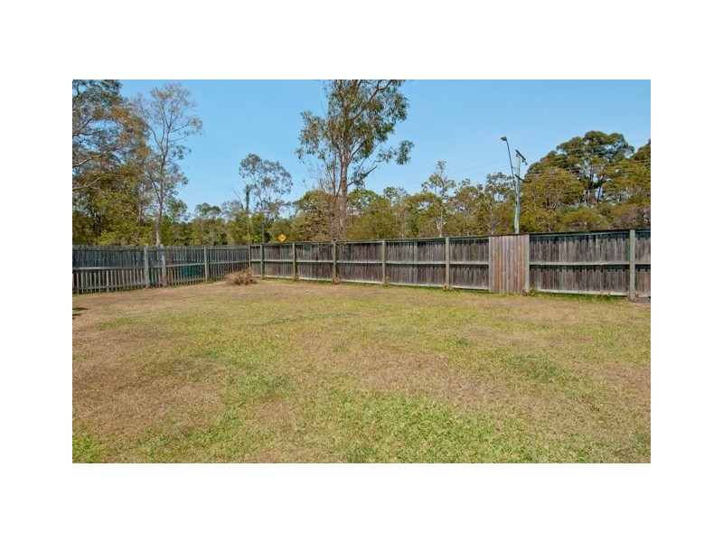 39 Paddies Cres, Crestmead QLD 4132