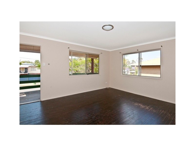16 Bloodwood Street, Crestmead QLD 4132