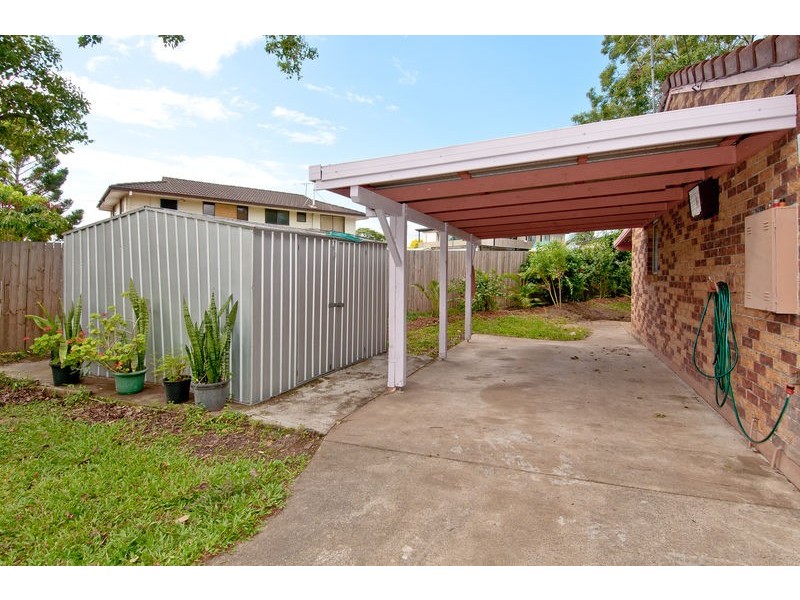 4 Katrina Cres, Waterford West QLD 4133