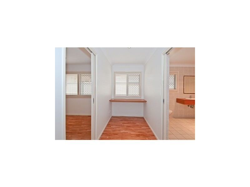 2 Barber Court, Waterford QLD 4133