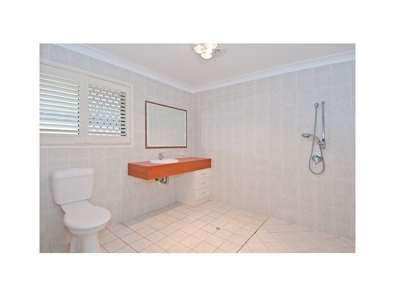 2 Barber Court, Waterford QLD 4133