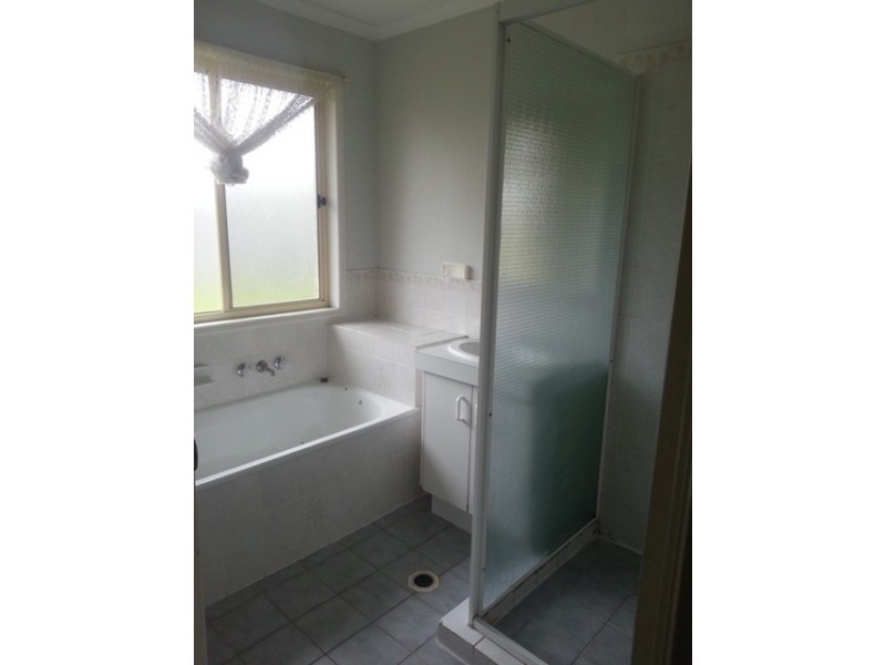 1 Carlton Close, Bethania QLD 4205