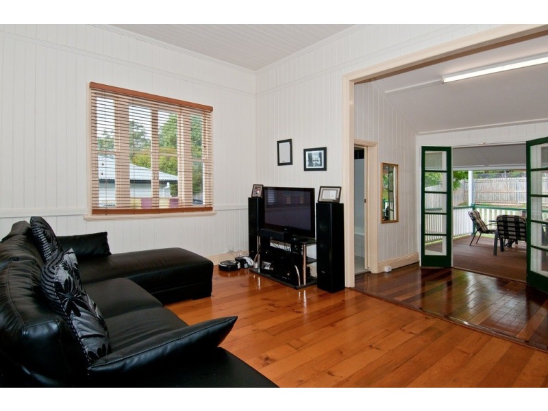 24A Laughlin Street, Kingston QLD 4114