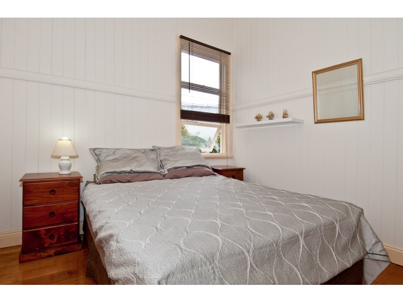 24A Laughlin Street, Kingston QLD 4114