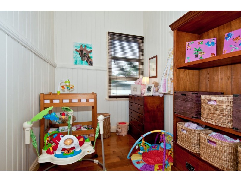 24A Laughlin Street, Kingston QLD 4114