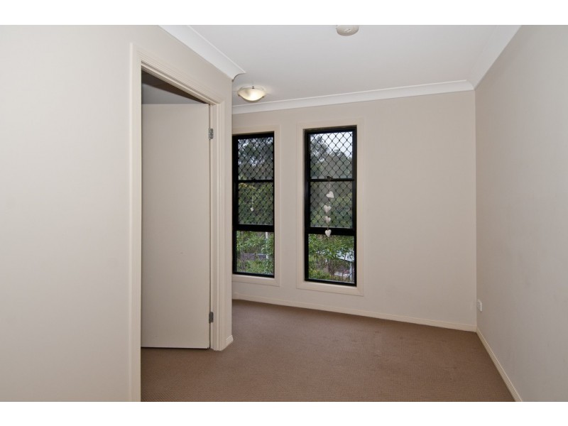 1/2 Millstream Retreat, Waterford QLD 4133