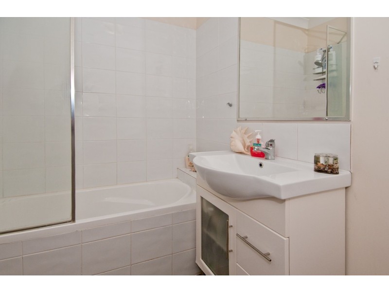 1/2 Millstream Retreat, Waterford QLD 4133