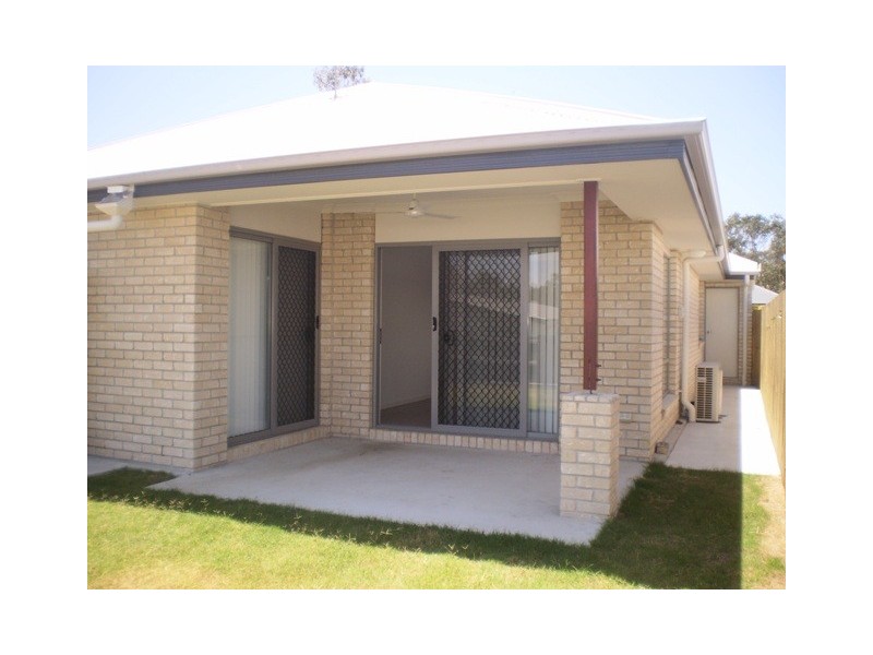 12 Wallaman Close, Waterford QLD 4133
