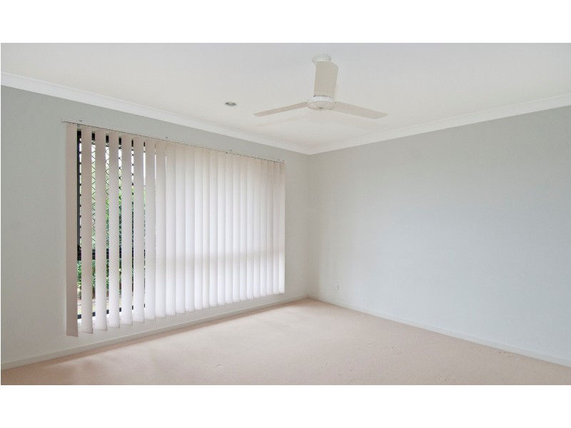 96 Outlook Drive, Waterford QLD 4133