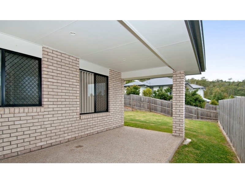 96 Outlook Drive, Waterford QLD 4133
