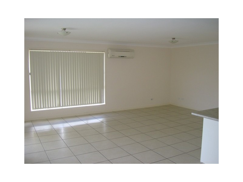 8 Rasmussen Avenue, Marsden QLD 4132