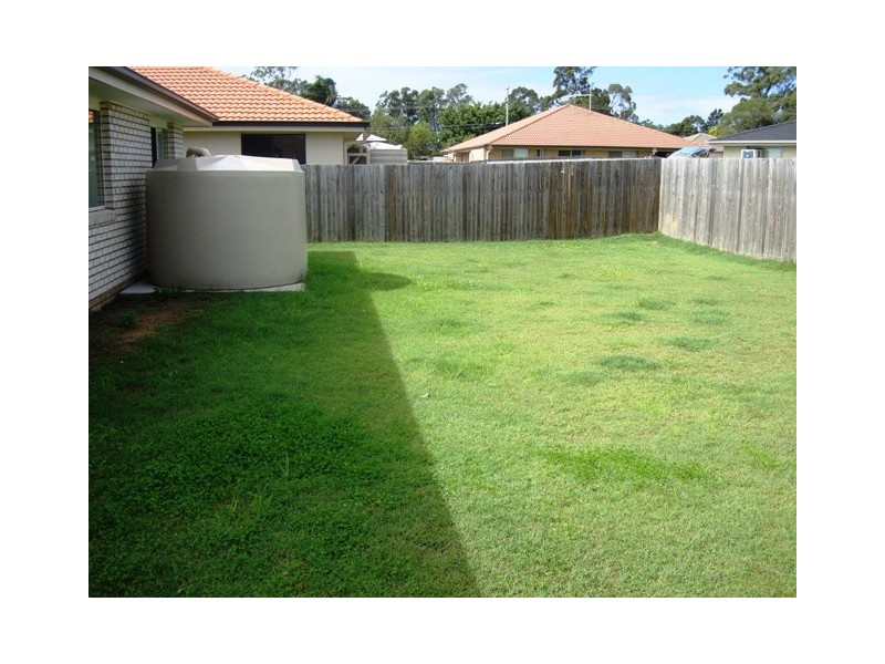 8 Rasmussen Avenue, Marsden QLD 4132