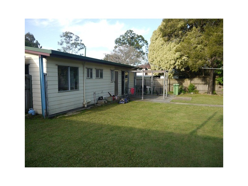 6 Phie Street, Loganlea QLD 4131