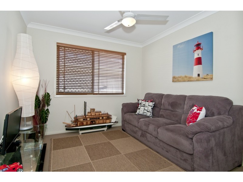 16 Kondalilla Terrace, Waterford QLD 4133