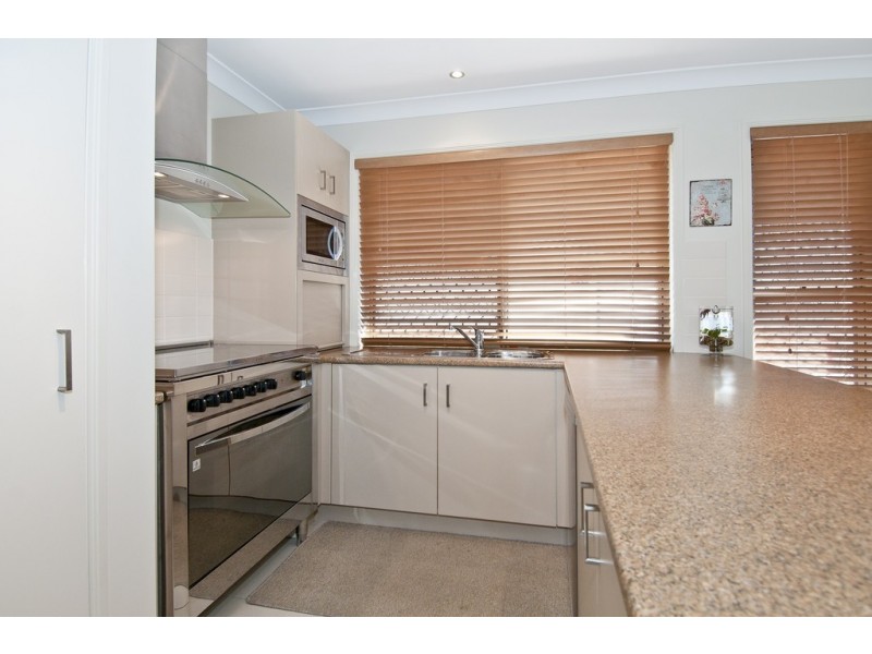 16 Kondalilla Terrace, Waterford QLD 4133