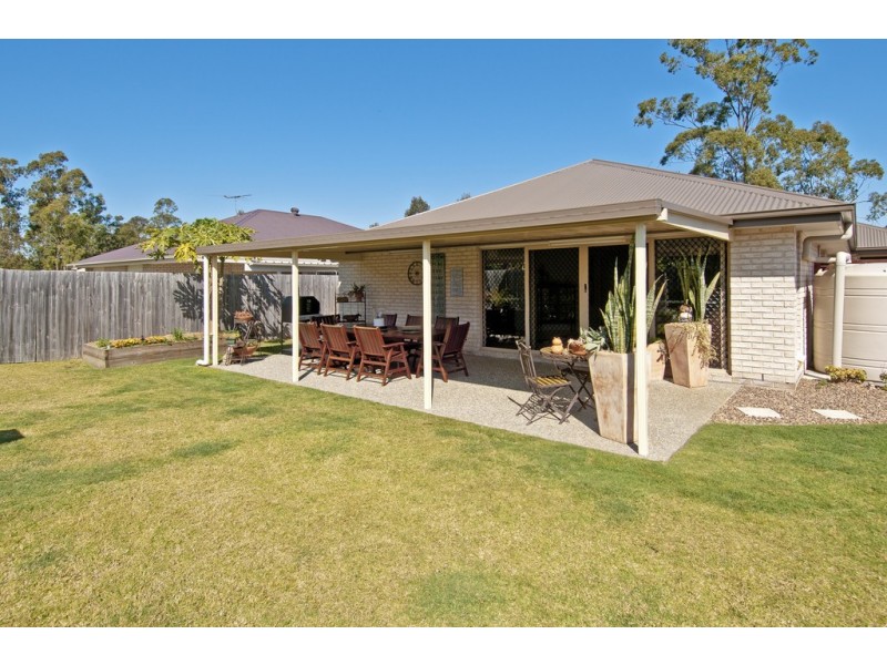 16 Kondalilla Terrace, Waterford QLD 4133