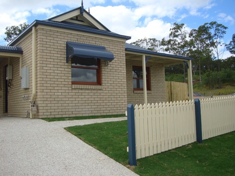 21 Wollumbin Crescent, Waterford QLD 4133