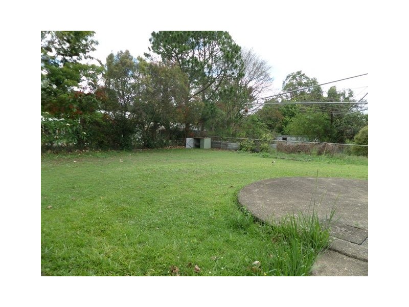 5 Sunbury Close, Buccan QLD 4207