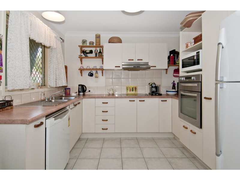 16 Eagle Avenue, Waterford West QLD 4133