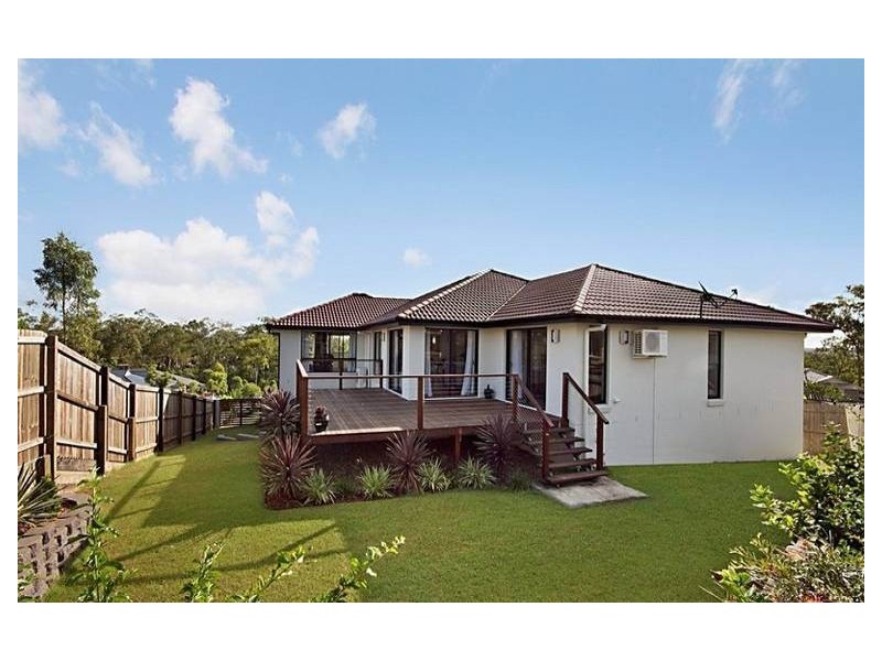 16 Benarkin Close, Waterford QLD 4133
