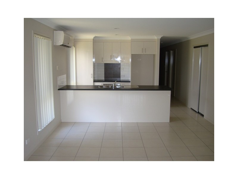 118 First Avenue, Marsden QLD 4132